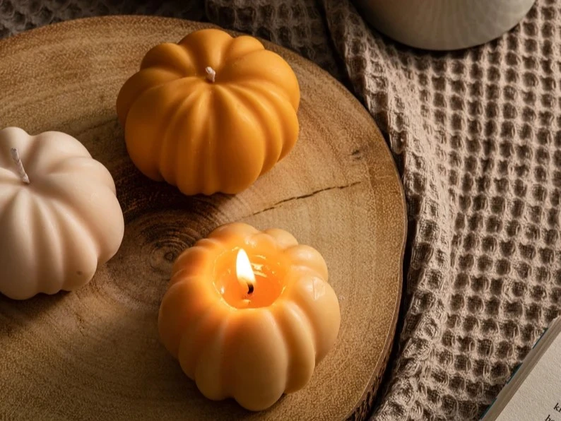 Pumpkin candle making