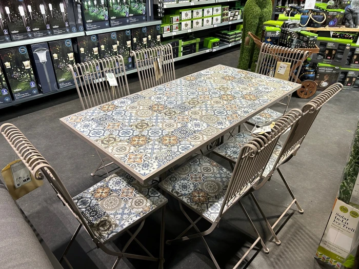 Toulouse 6 Seat Dining Set - image 1
