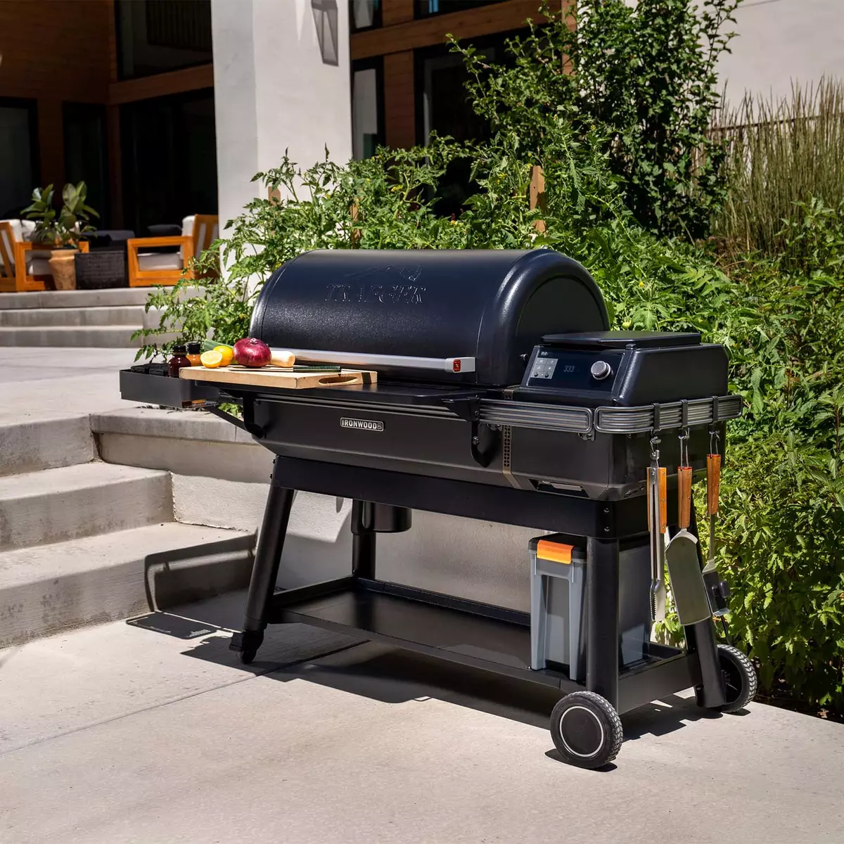 Traeger Ironwood XL UK - Frosts